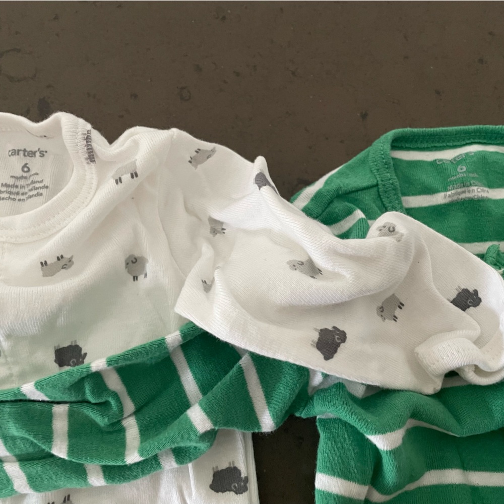 Carter's Pajama Bundle - Picture 6 of 6